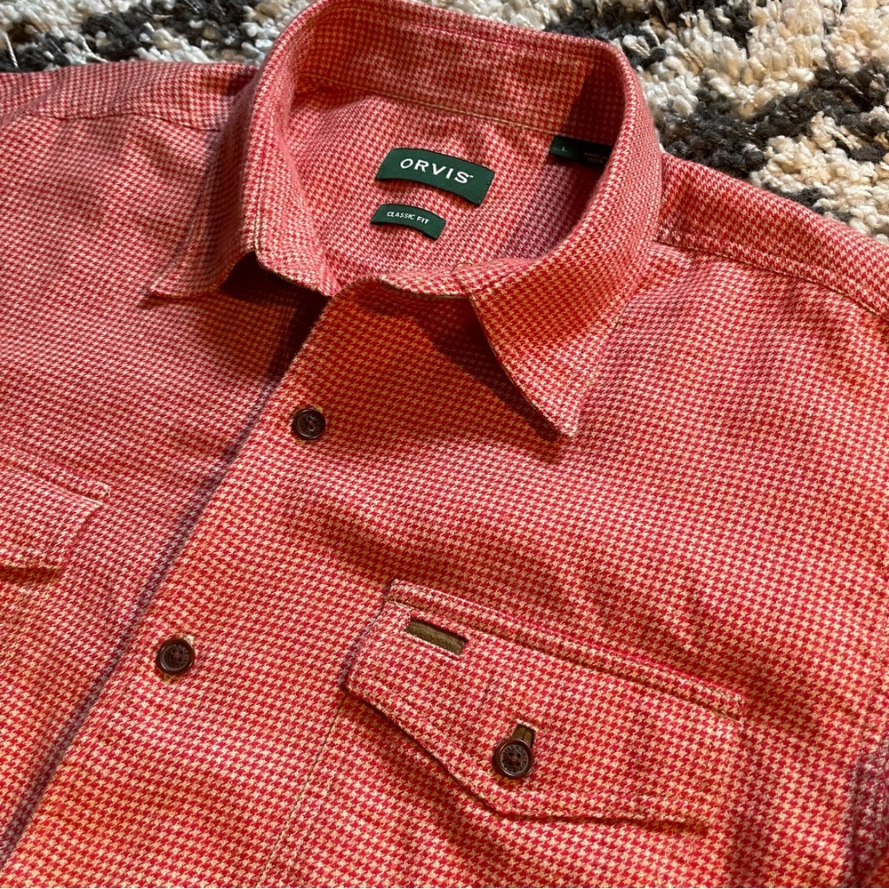 Orvis Flannel Shirt- Large. Red/Tan houndstooth checks. Button up. Beautiful!